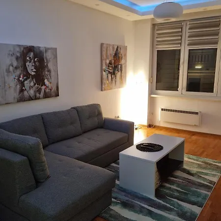 Apartment De Luxe Republic Square Of 100sqm Belgrade